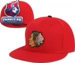 Кепка Чикаго Блэкхокс / Chicago Blackhawks Red Mitchell & Ness Vintage Basic Logo Fitted Hat
