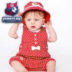 Детский костюм Манчестер Юнайтед / MANCHESTER UNITED HEART ROMPER HAT AND T-SHIRT SET